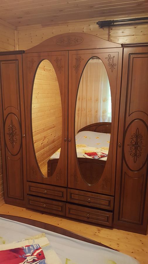 U Iriny Hotel 皮聪达 外观 照片